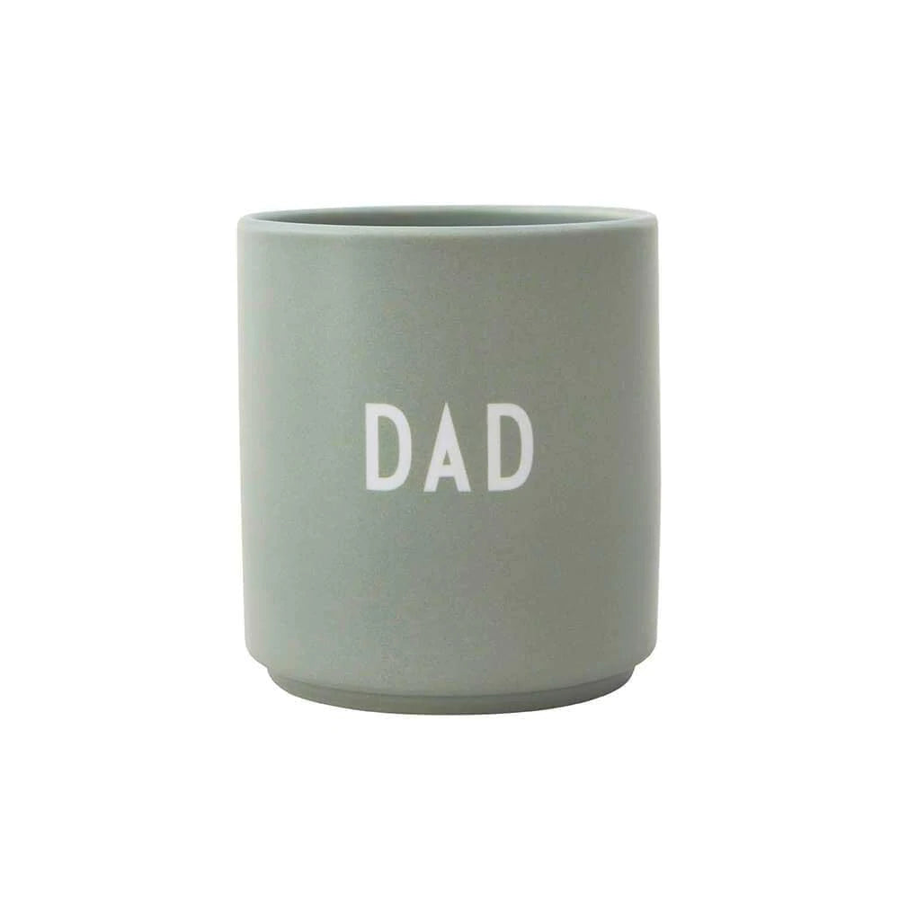 Design Letters "Dad" Tasse grün