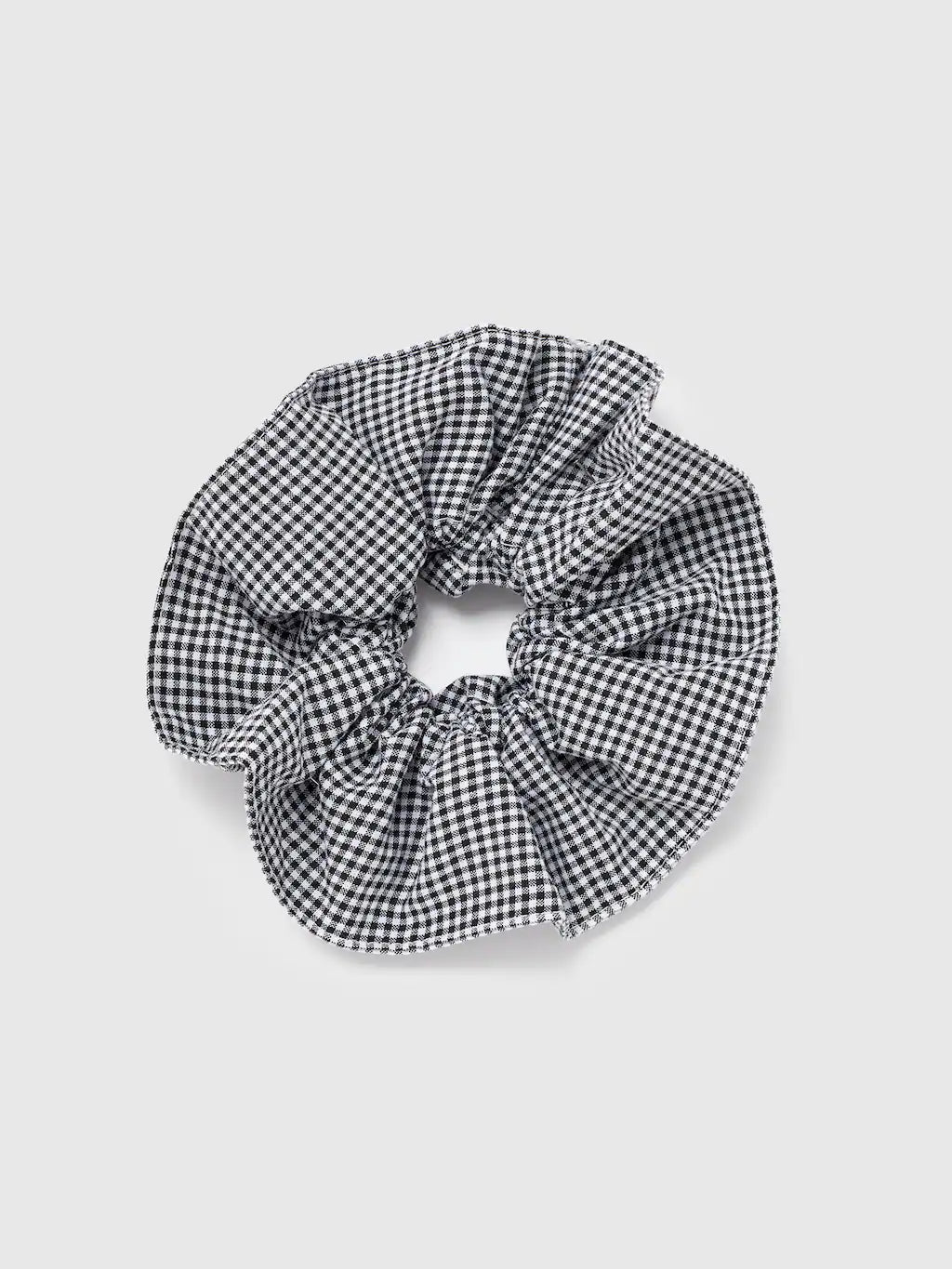 Edited Scrunchie 'Lari'