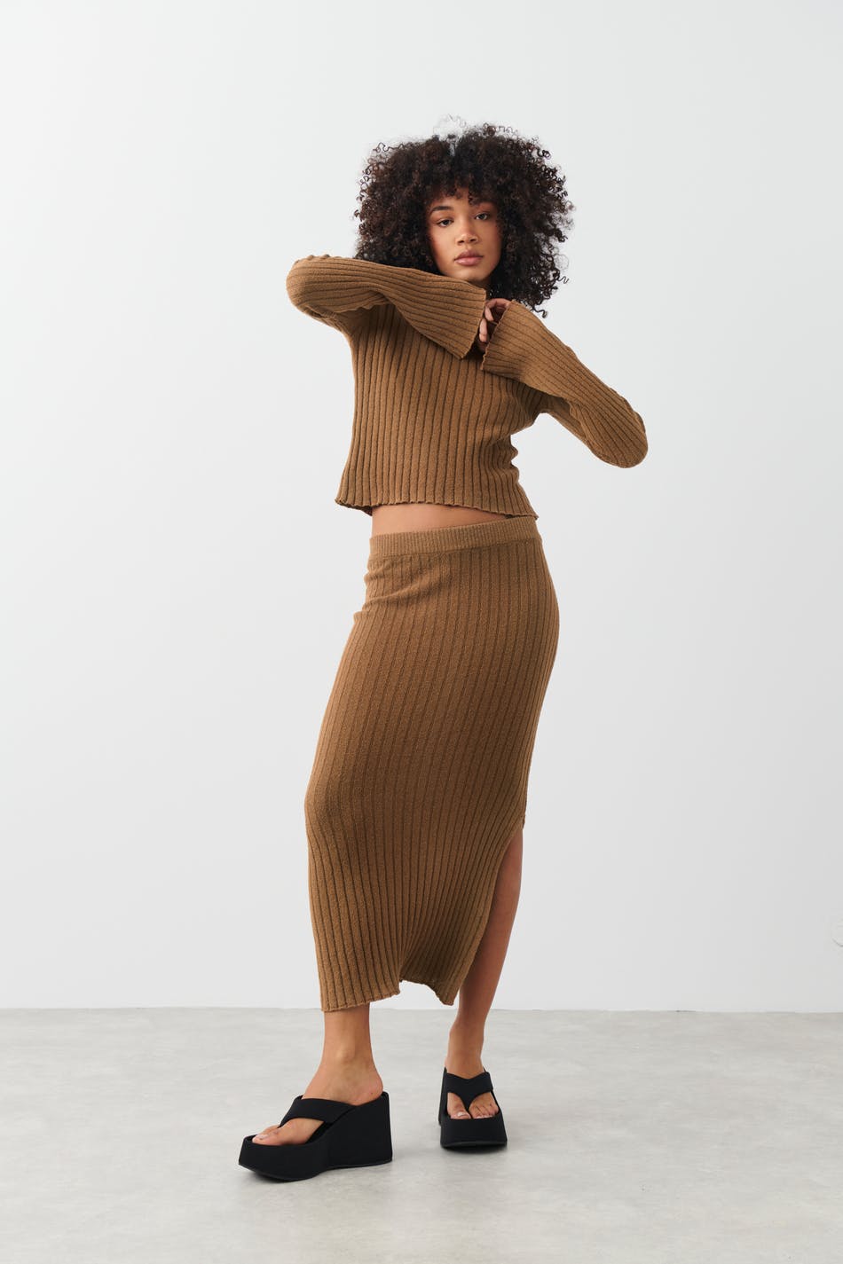 Gina Tricot Knitted Slit Skirt braun
