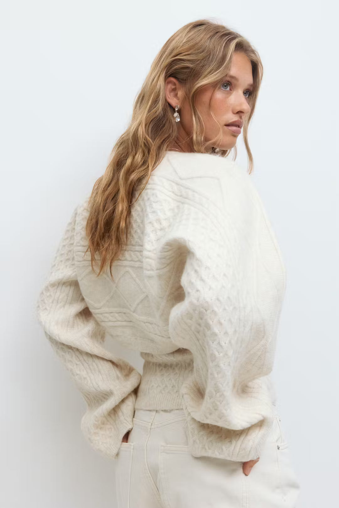 Gina Tricot oversized cable knitted bolero