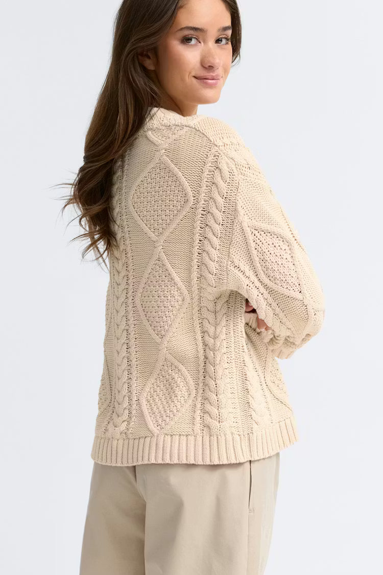 Gina Tricot knitted cable sweater