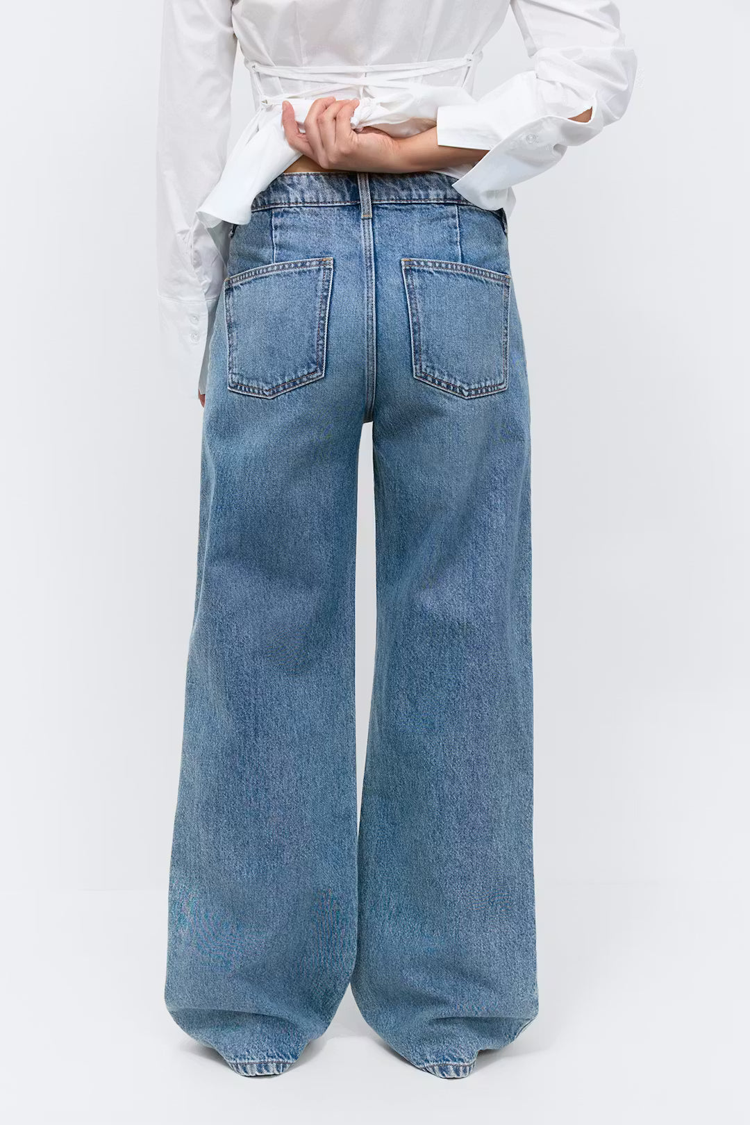 Gina Tricot pleated slouchy jeans