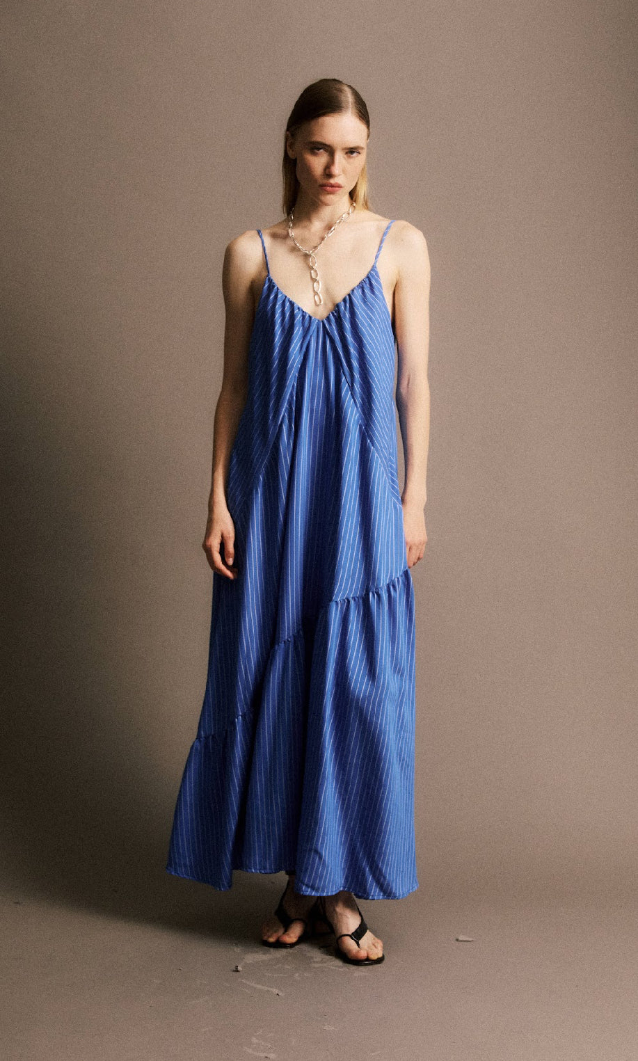 "JISTVADIM" Kleid