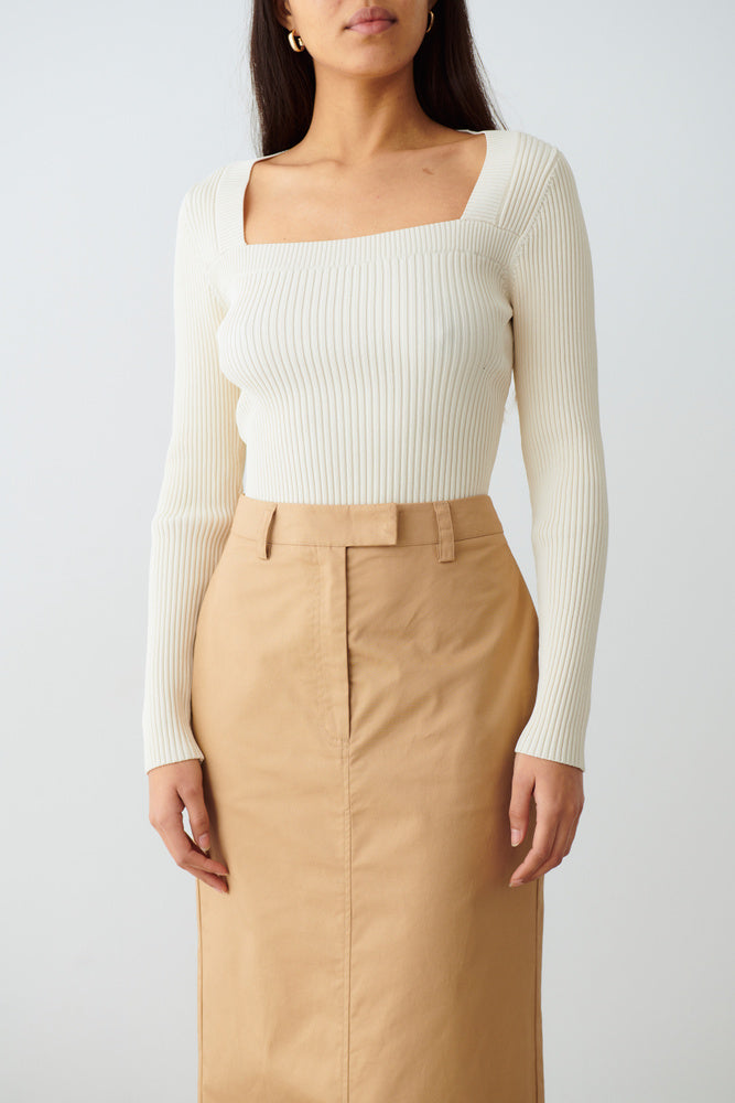 Gina Trioct "Squarenneck"  Knitted Top weiss