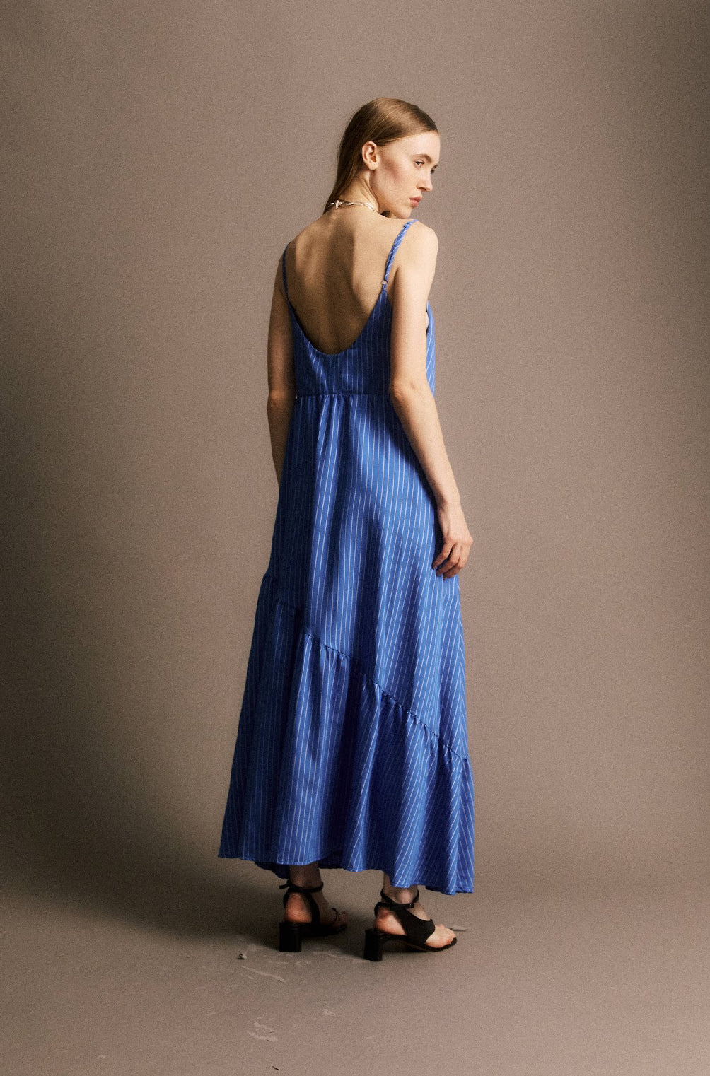 "JISTVADIM" Kleid