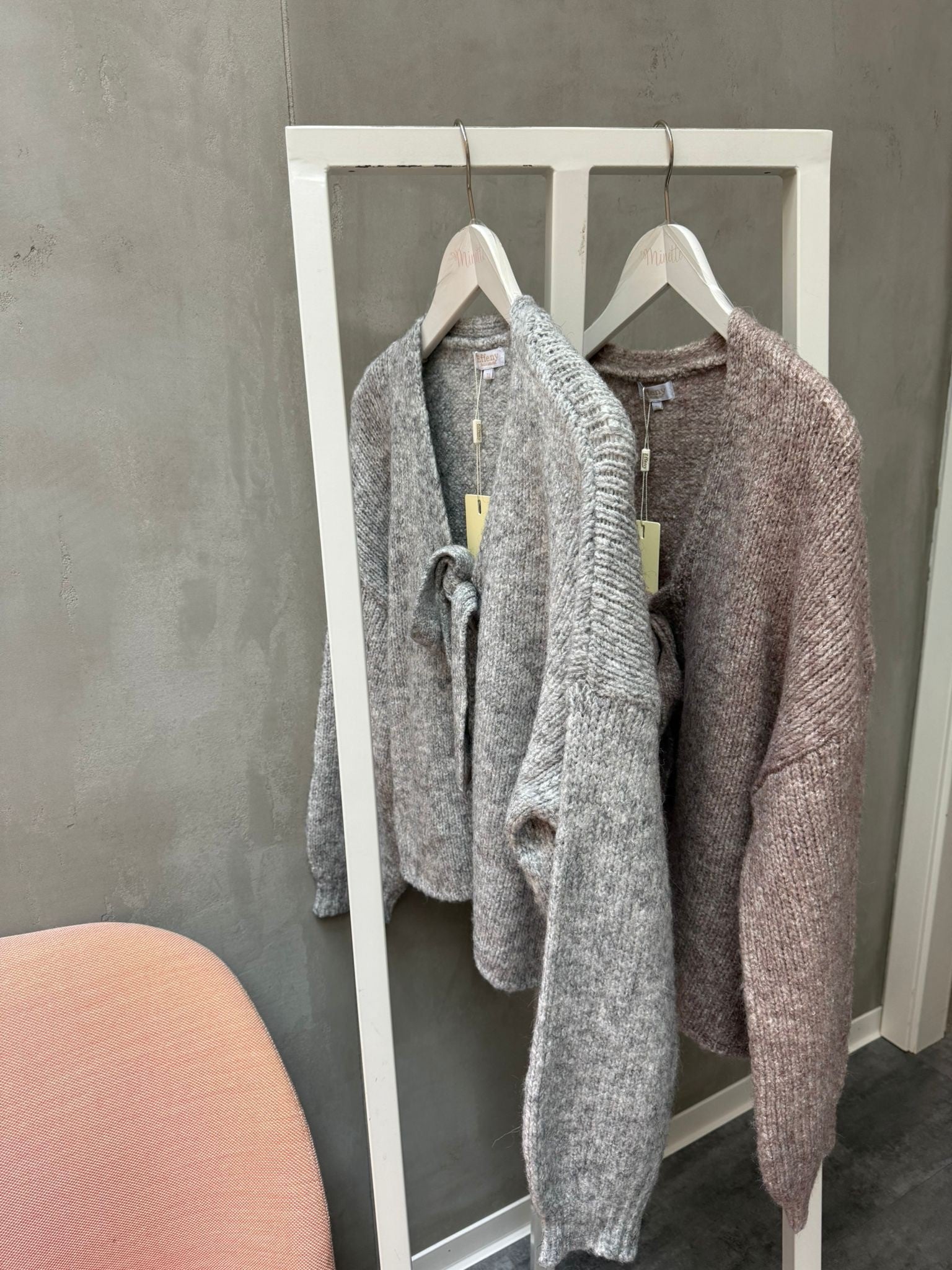 Minette Kint Cardigan in vers. Farben