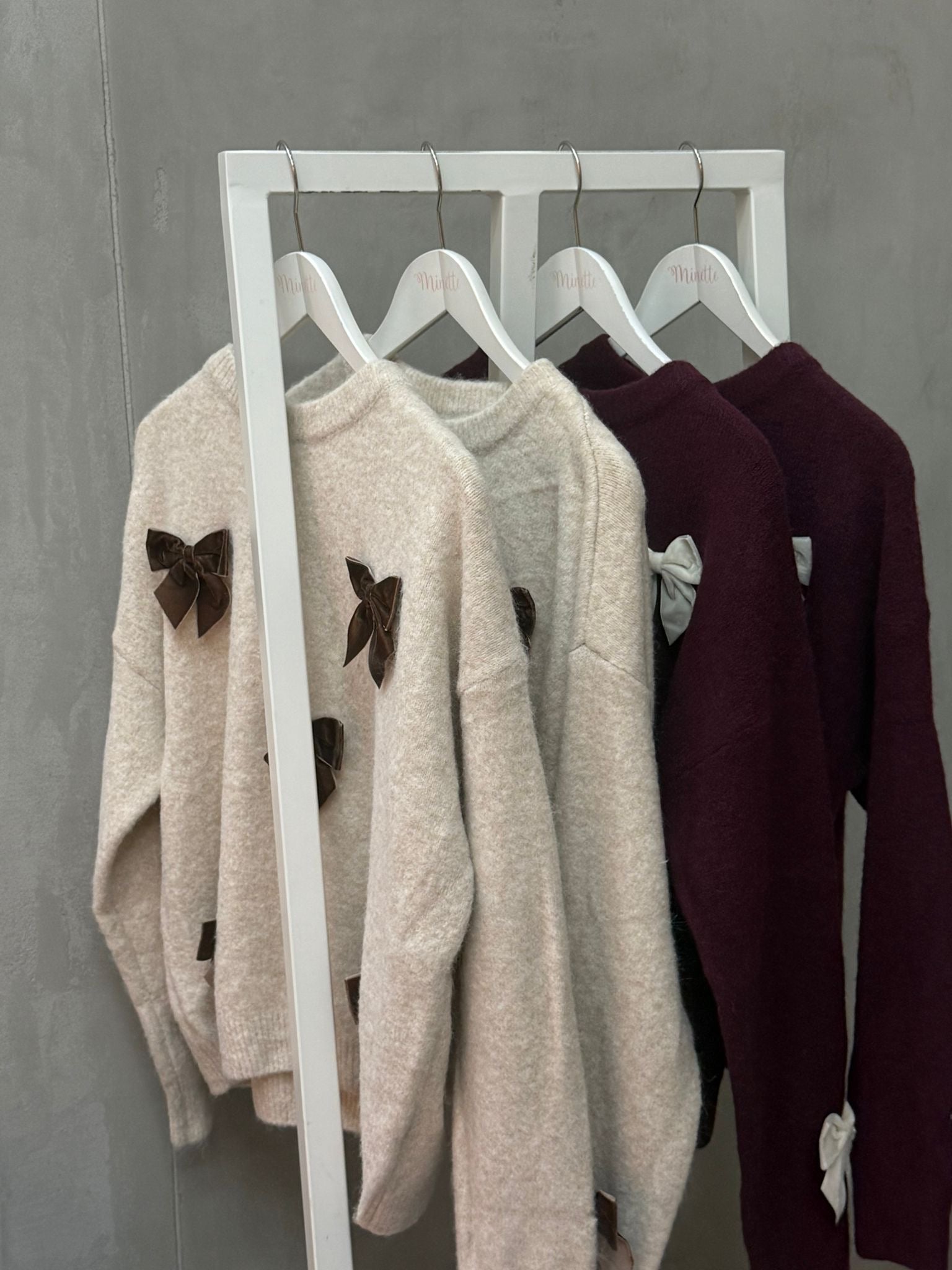 Minette Knit Pullover mit Schleifen beige/ bordeaux