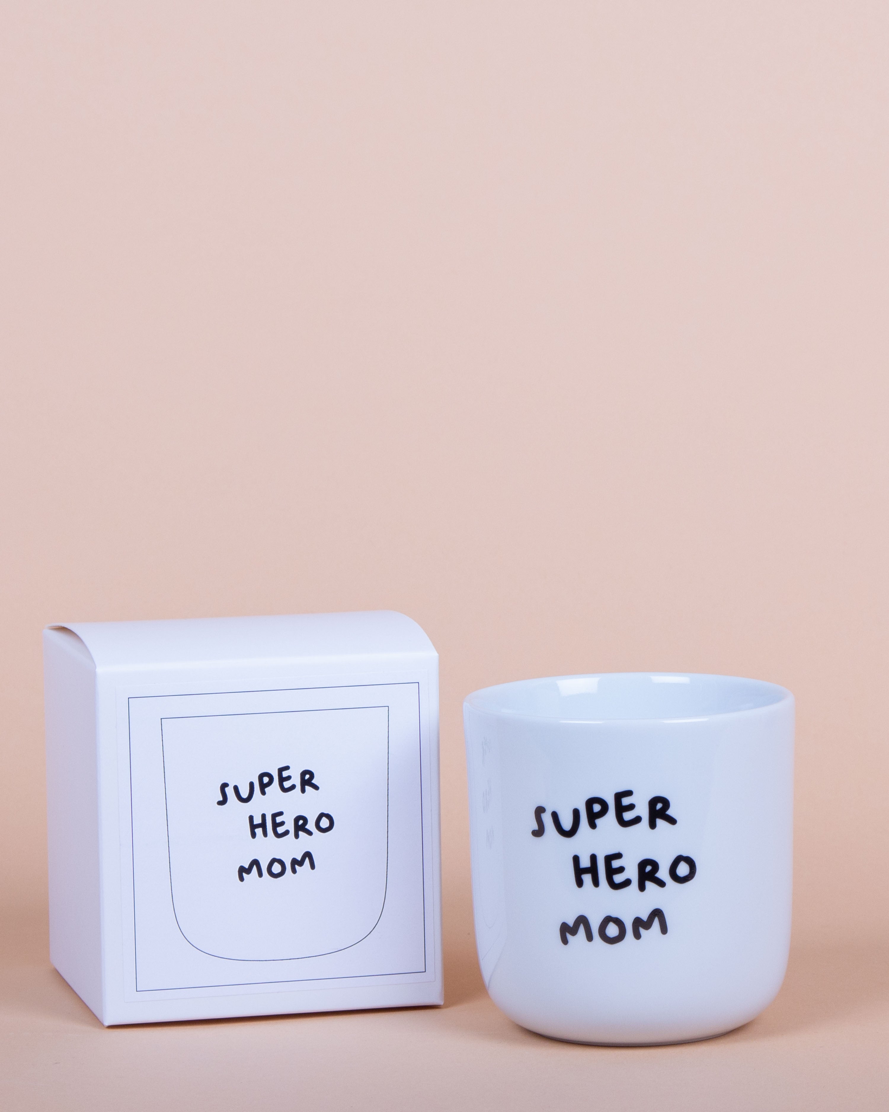 Frau Hansen- BECHER SUPERHERO MOM