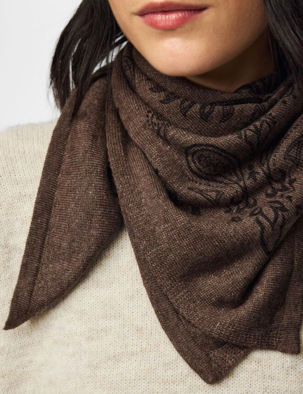 PCNOVIS Schal mit Paisley-Print