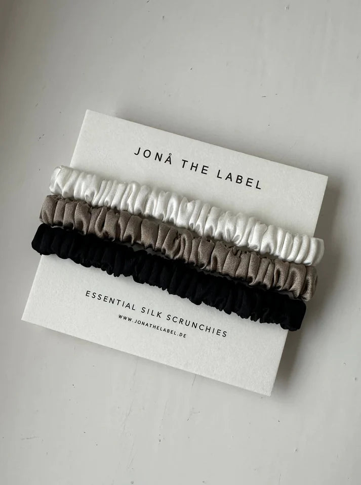 Jona the Label- ESSENTIAL SILK SCRUNCHIES (3er-Pack)