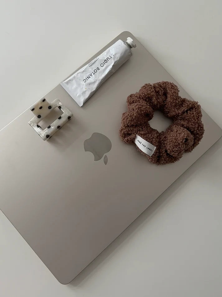 Jona the Label- EVERYDAY SCRUNCHIE brown teddy