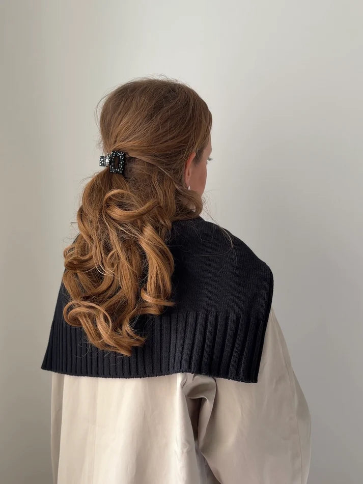"JTLAVA" CLIP in black sesame