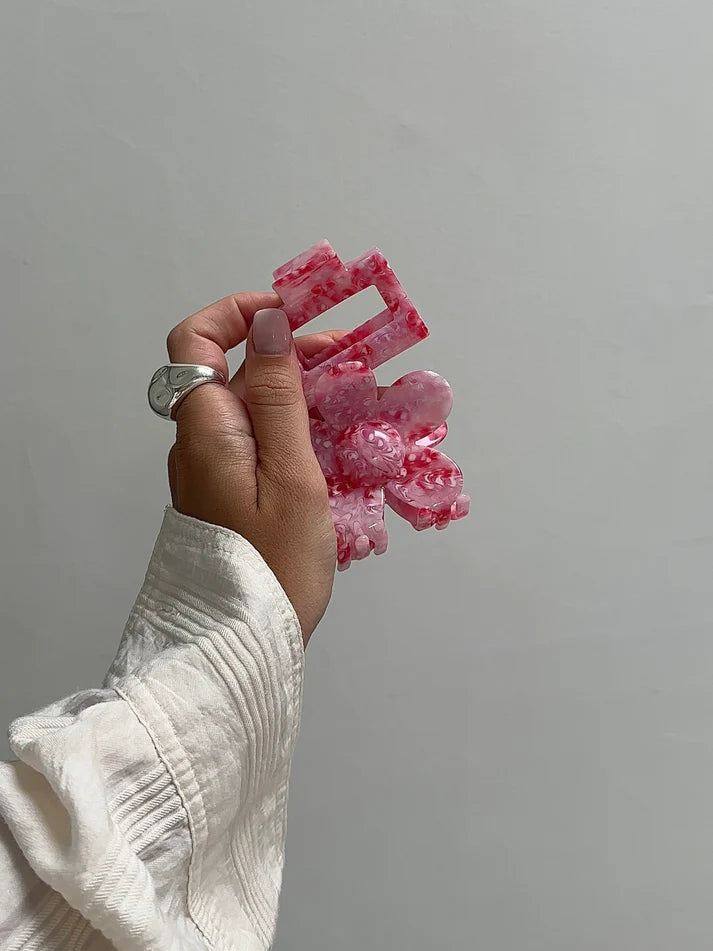 Jona the Label- FLOWER CLIP  swirly pink
