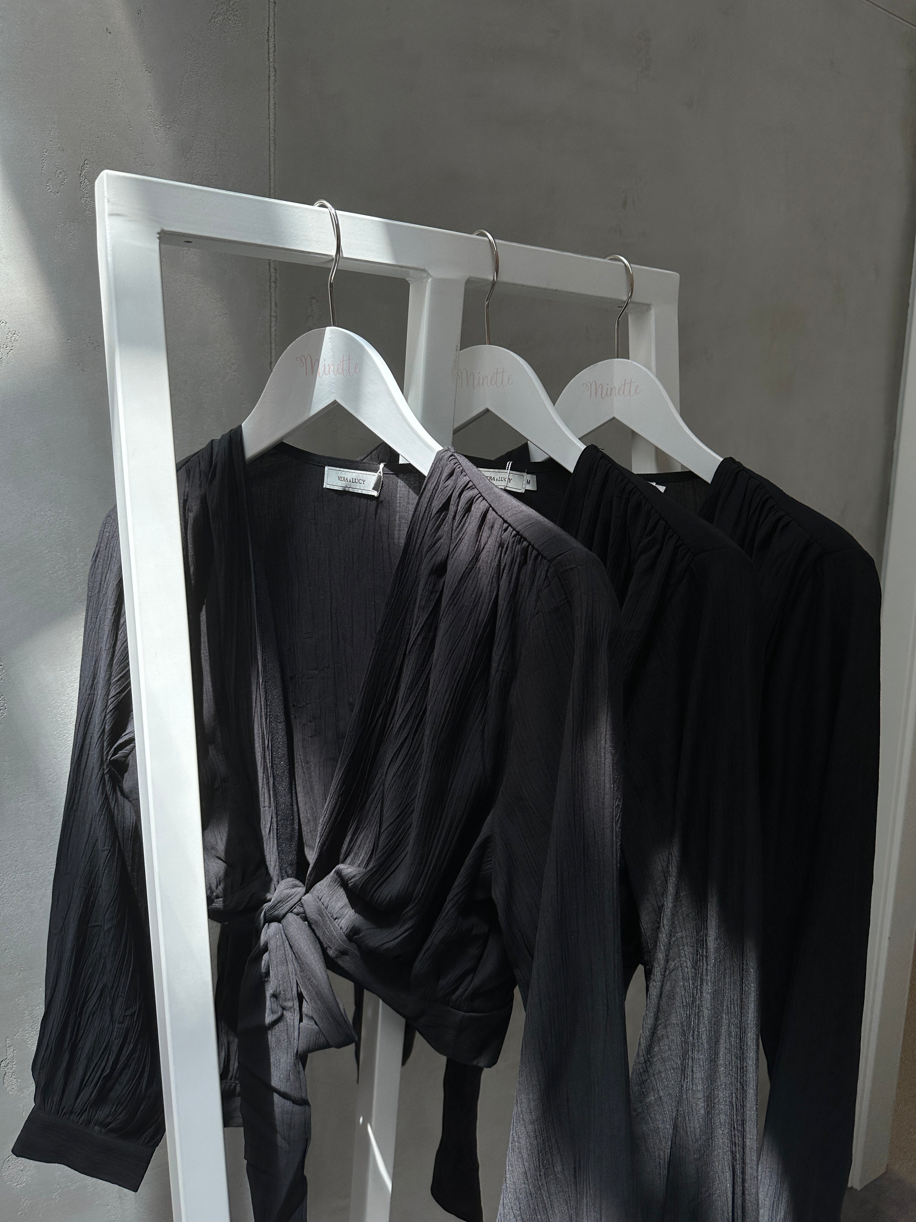 Minette Cropped Wickelbluse