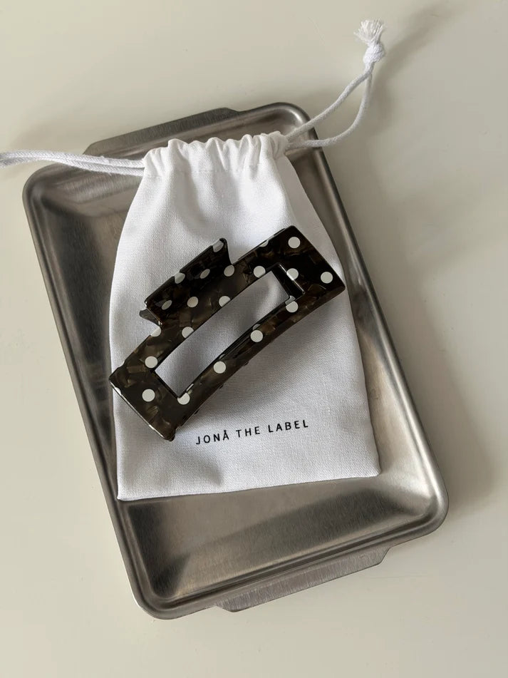 "JTLMILA" CLIP in choco polka dots