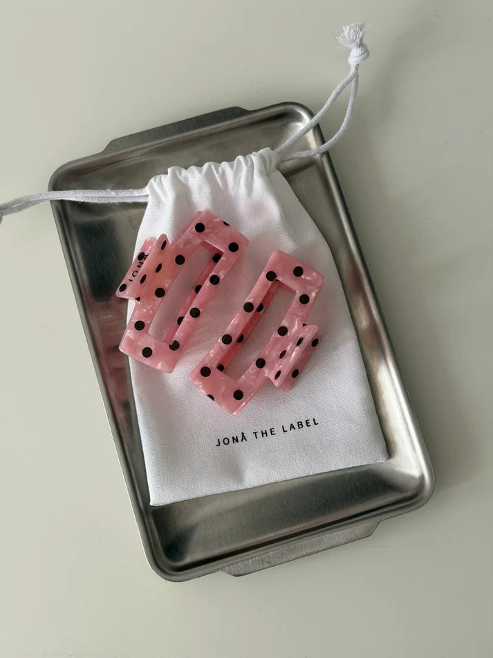 "JTLMAJA" CLIP in rose polka dots