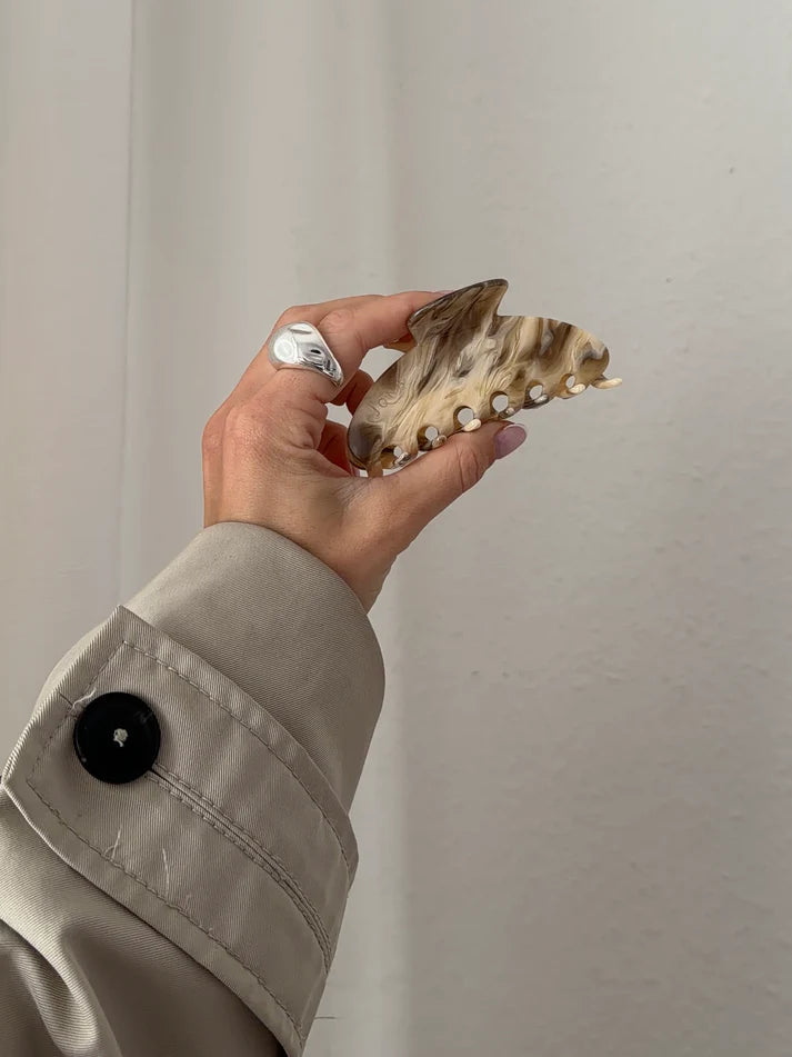 Jona the Label- MATILDA CLIP sandstone