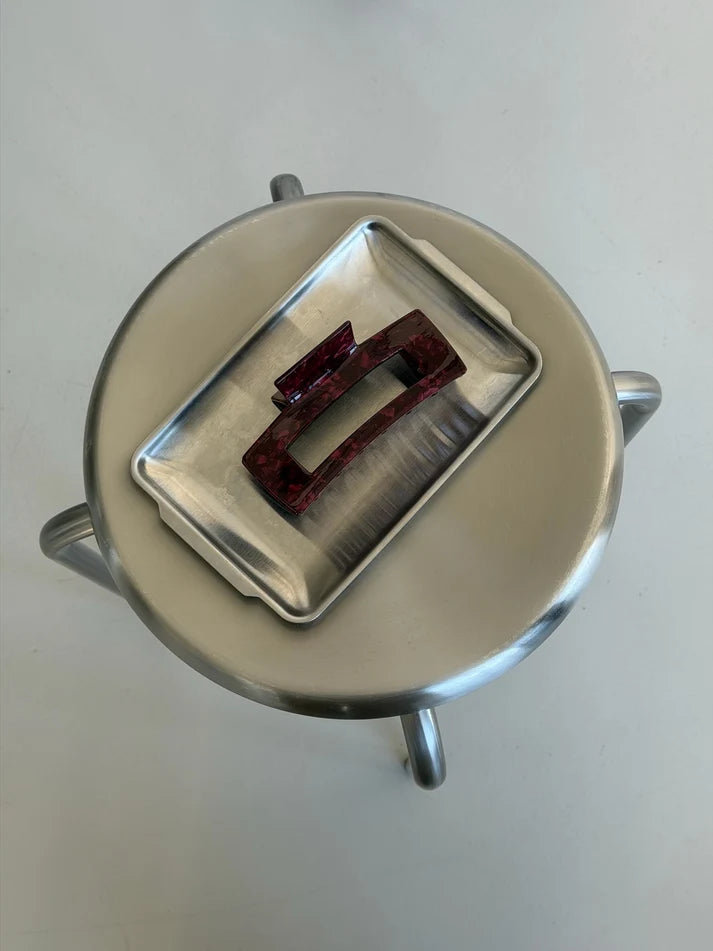 "JTLBIGGA" CLIP in burgundy
