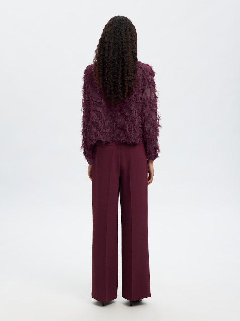 Selected Femme "Myline" Fluffy Cropped Shirt bordeaux