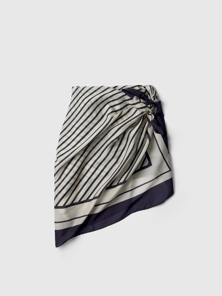 "SLFSIA" SARONG