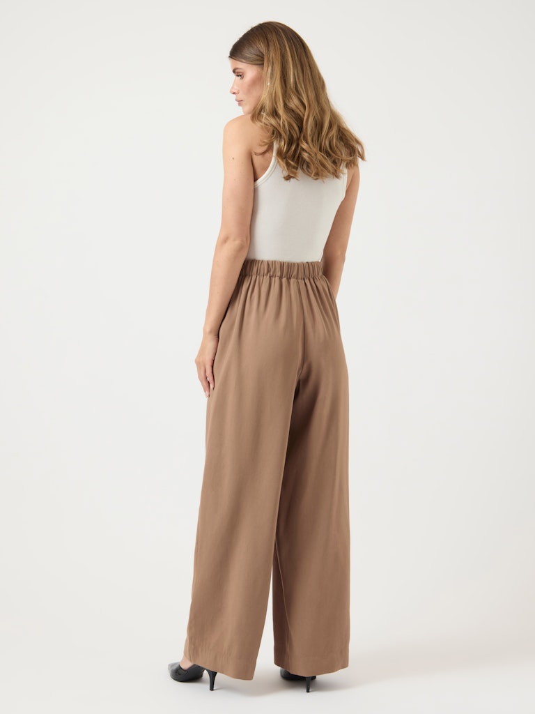 YAS "Ari" HW Pant