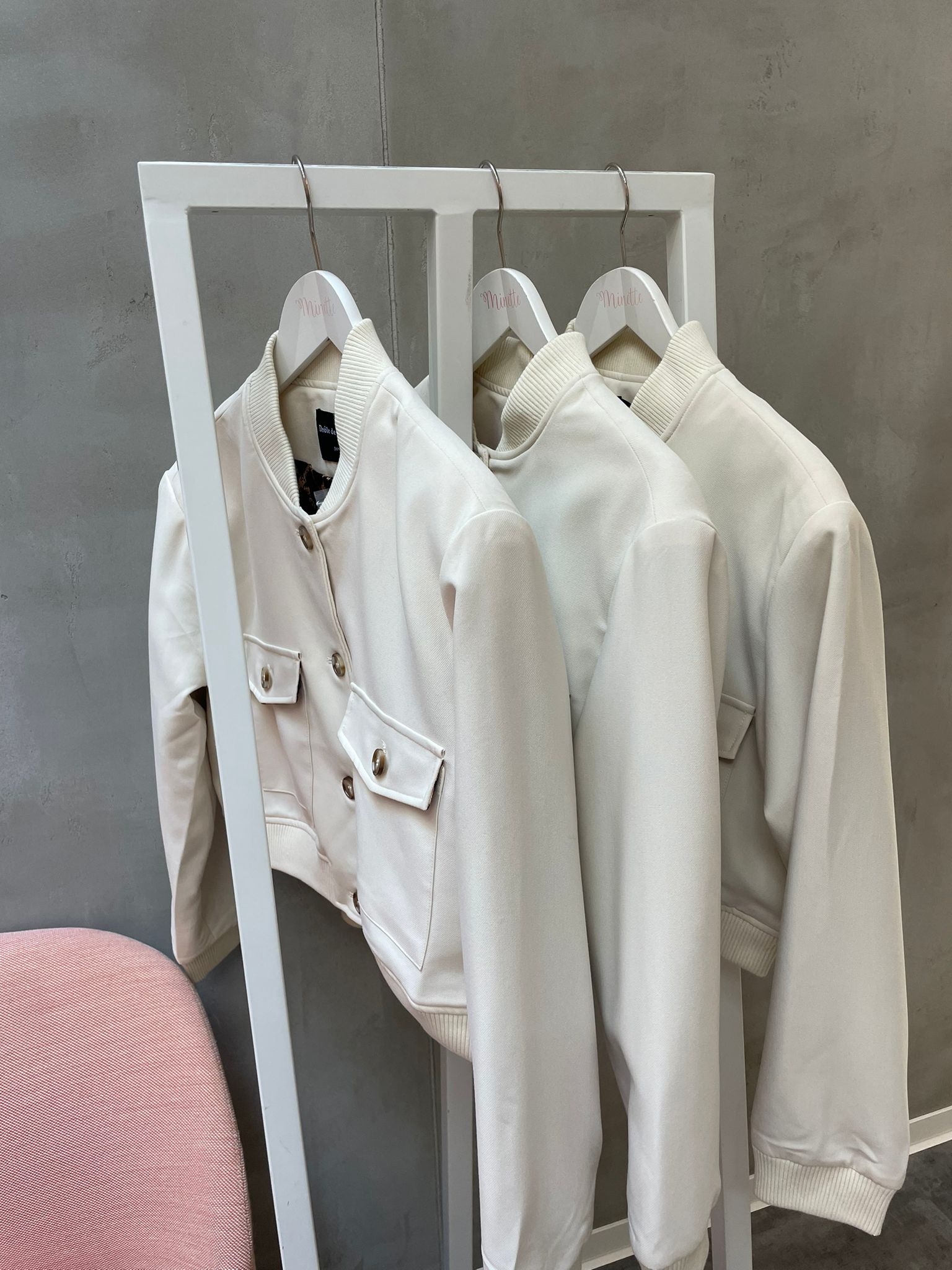 Minette kurze Lederjacke beige