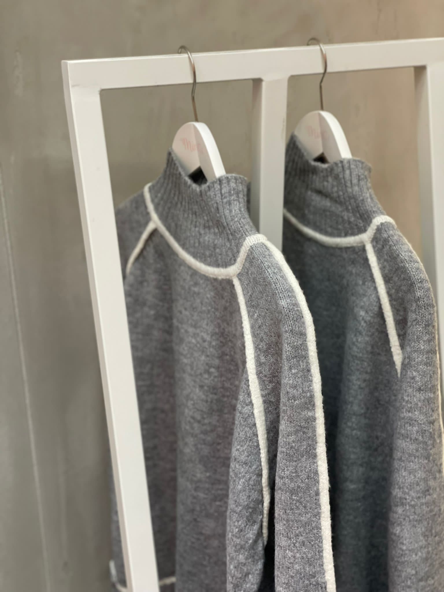 Minette Highneck Knit grau