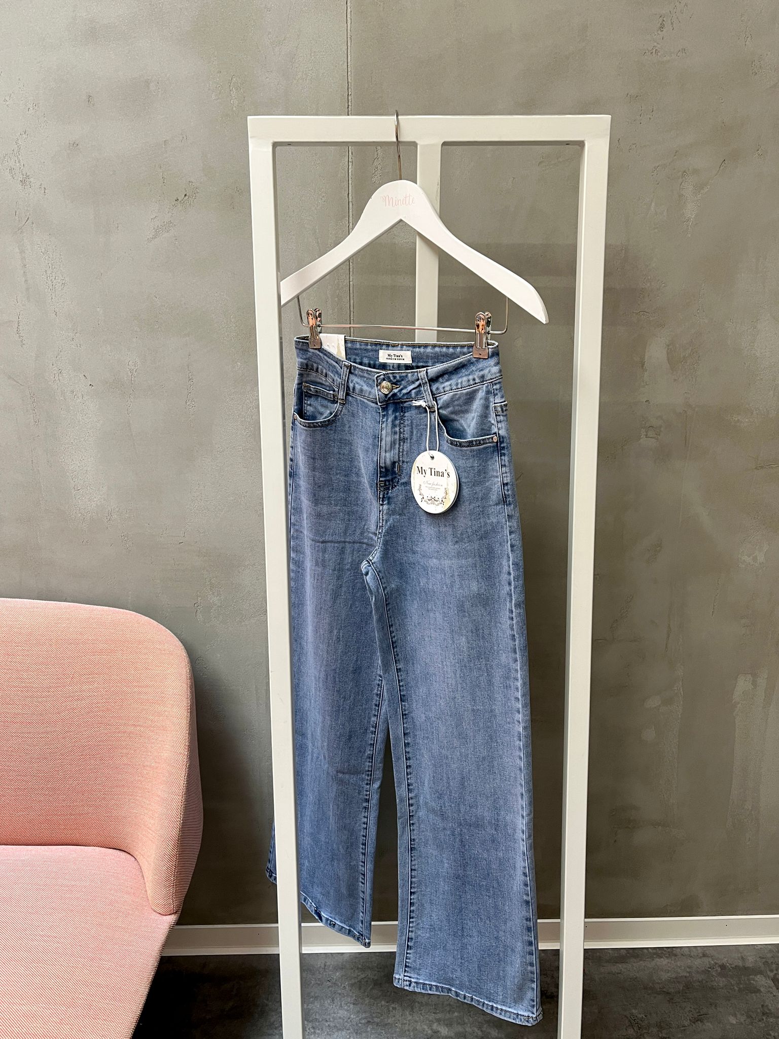 Minette Jeanshose mit weitem Bein