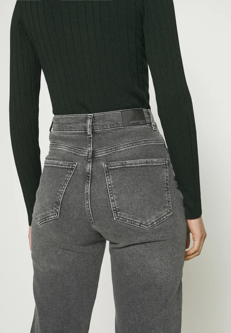 Gina TricotComfy Mom Jeans- Washed Grey