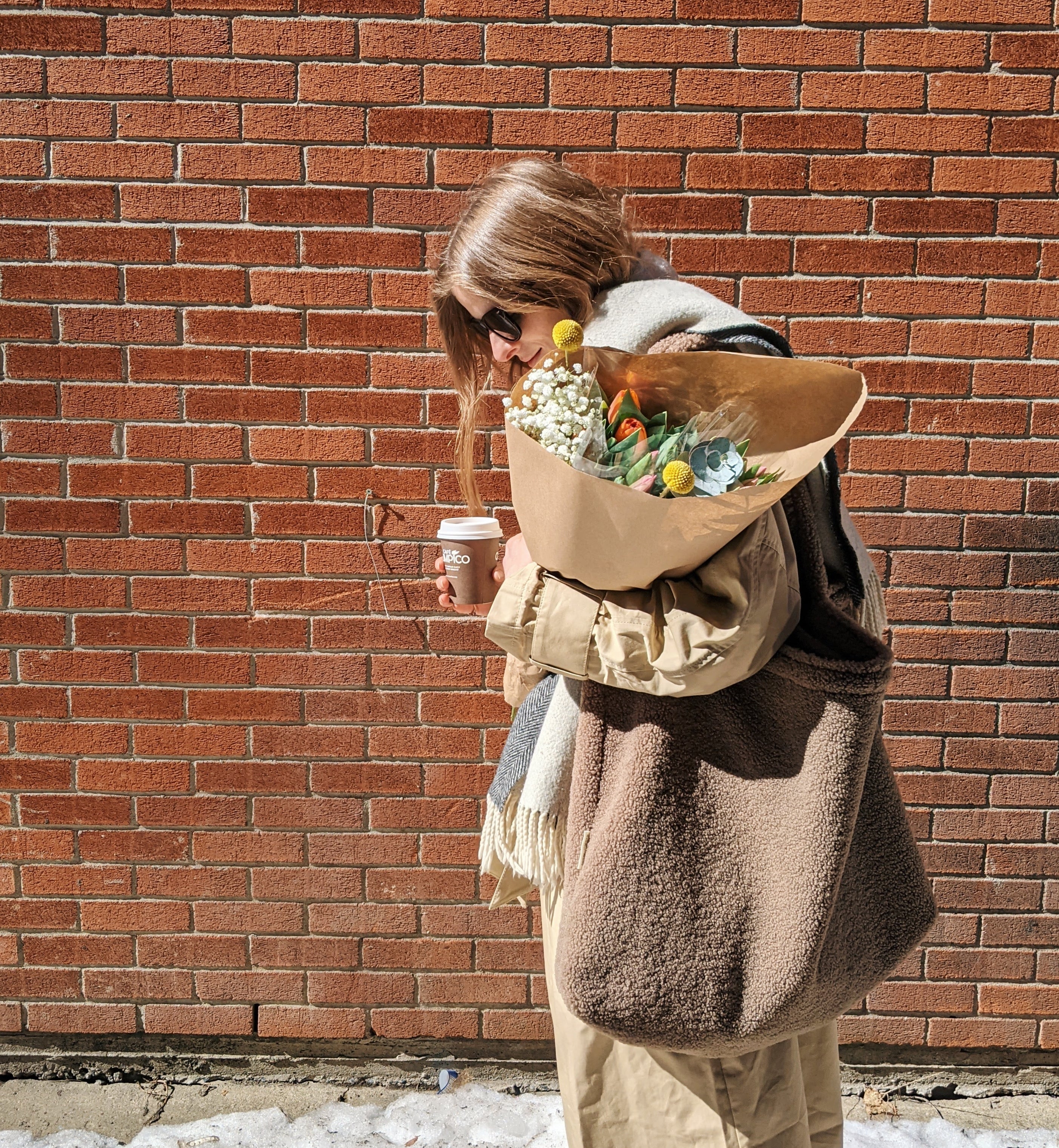 Studio Noos Braune Teddy Mom-Bag