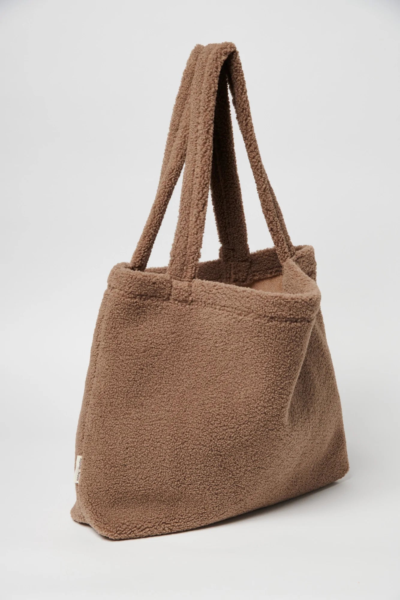 Studio Noos Braune Teddy Mom-Bag